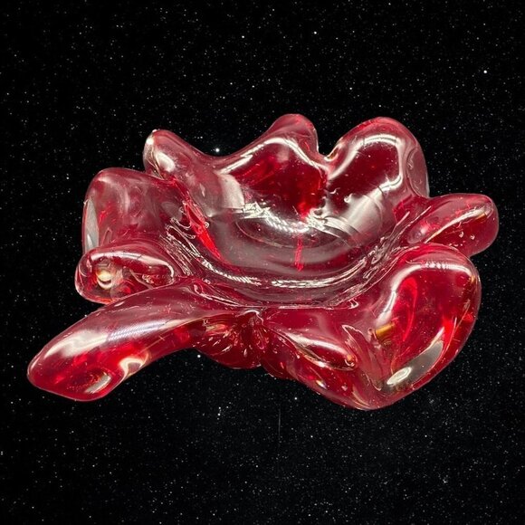 Murano Glass Ruby Red Leaf Shaped Bullicante Bubble Thick Trinket Dish 2”T 7”W - Picture 2 of 12